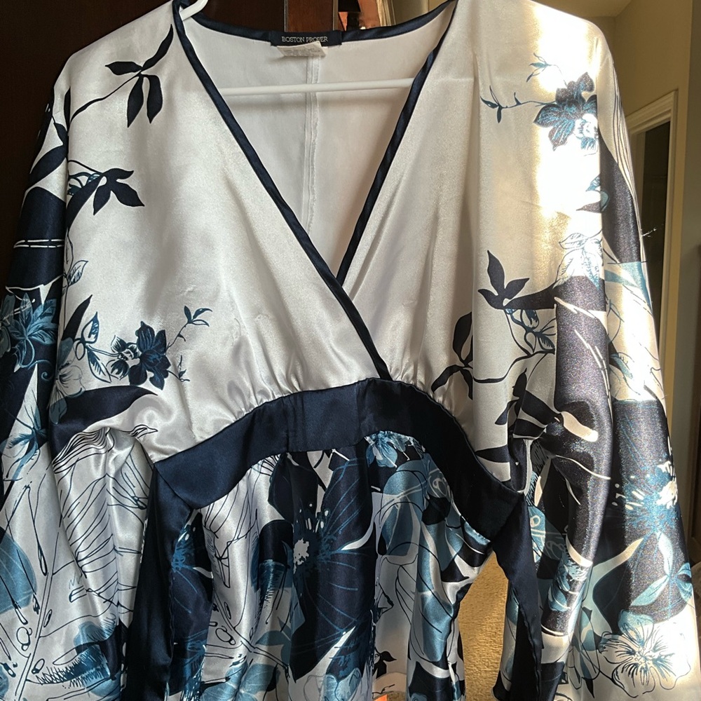 Boston Proper Navy and White Kimono Blouse
